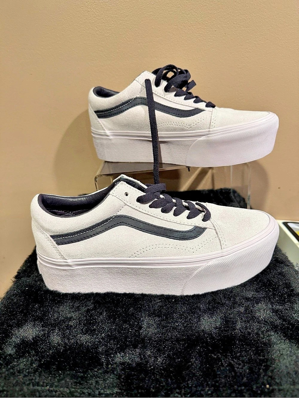 Vans Old Skool Stackform Platform Sneakers White & Black US 7 Women